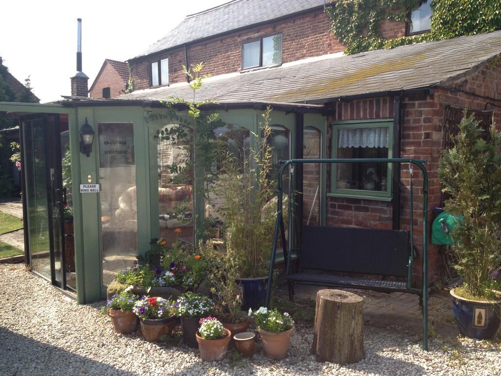 Rolandscroft Guest House Pontefract Bagian luar foto