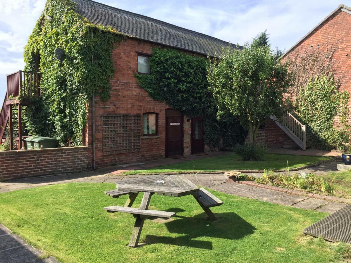 Rolandscroft Guest House Pontefract Bagian luar foto