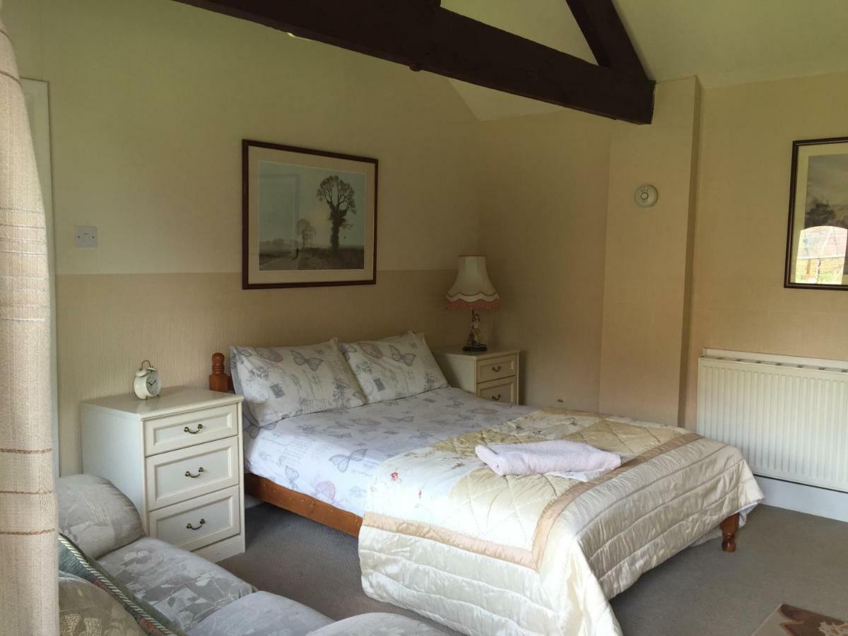 Rolandscroft Guest House Pontefract Bagian luar foto