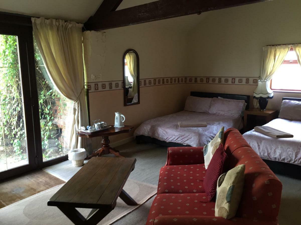 Rolandscroft Guest House Pontefract Bagian luar foto