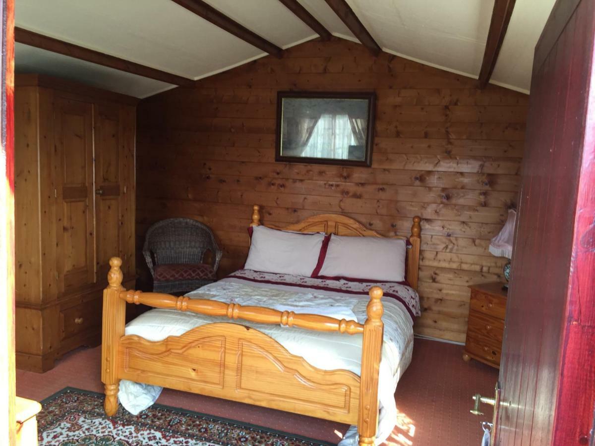 Rolandscroft Guest House Pontefract Bagian luar foto