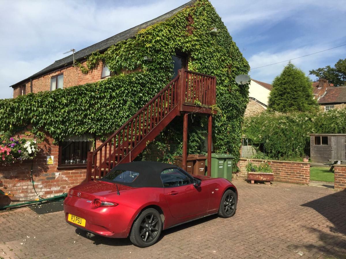 Rolandscroft Guest House Pontefract Bagian luar foto